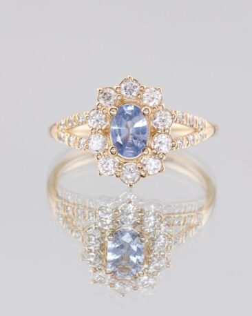 inel-logodna-model-regal-diamante-safir-albastru